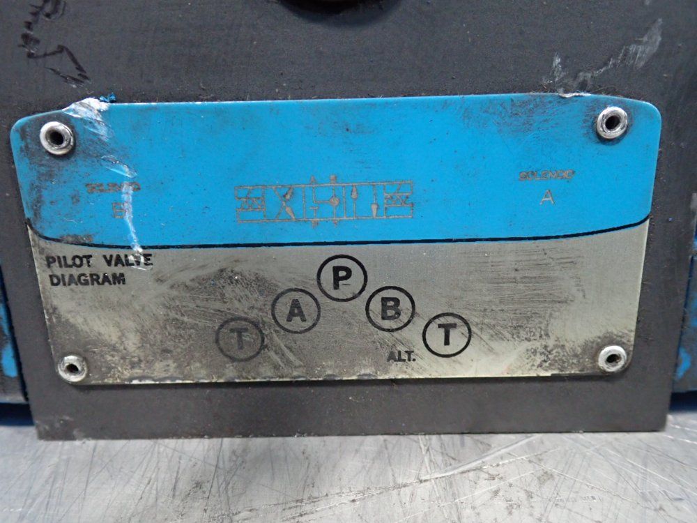 Vickers Pilot Valve - 02-321427 Pa4dg4s4lw-016c-h-60-s558