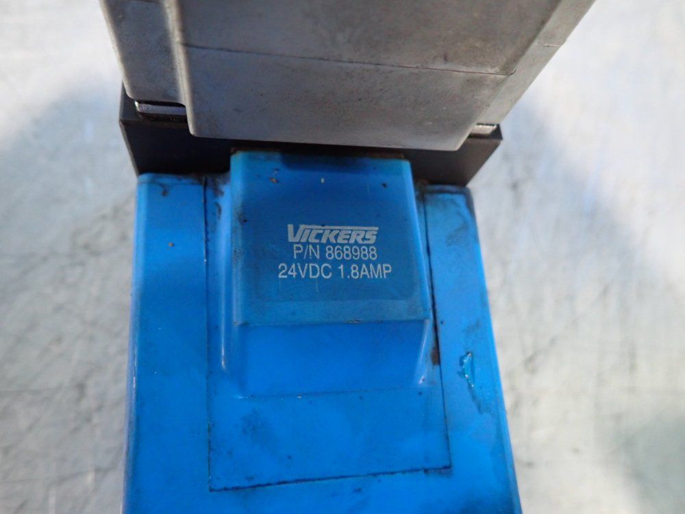 Eaton Vickers Pilot Valve - 02-155807 Dg4s4lw-012n-h-61-s471