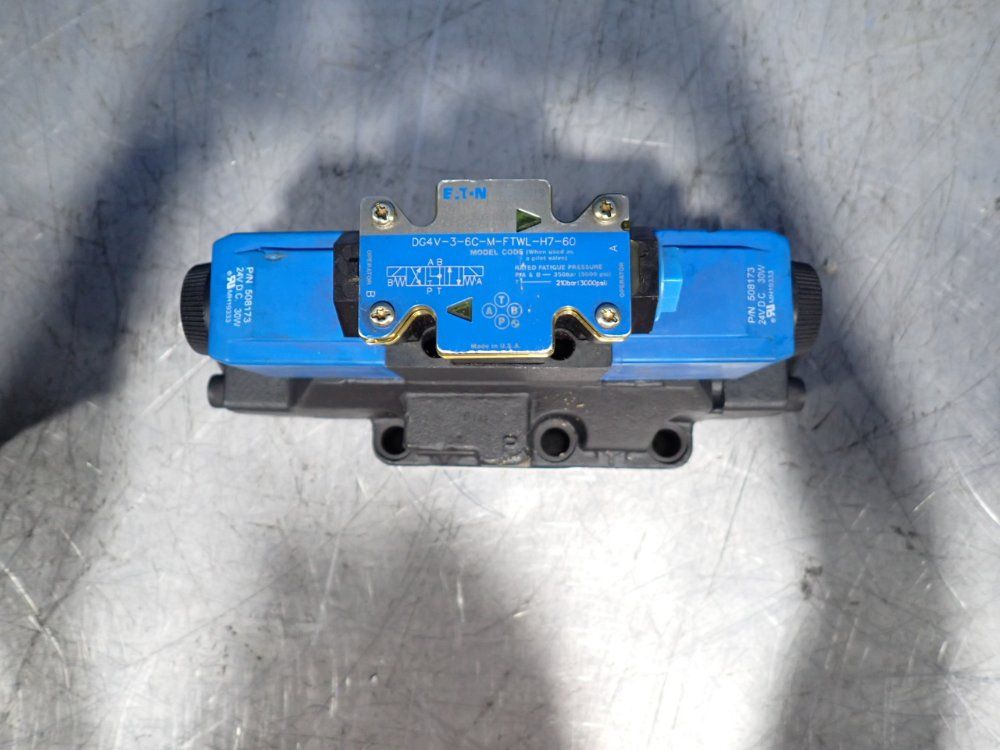Eaton Vickers 5000 Psi Directional Control Valve - Dg5v-8-h-2c-m-ftwl-h-10