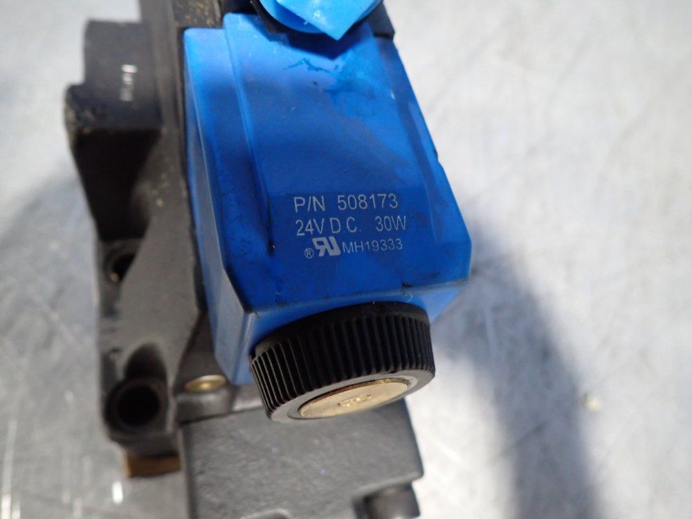 Eaton Vickers 5000 Psi Directional Control Valve - Dg5v-8-h-2c-m-ftwl-h-10