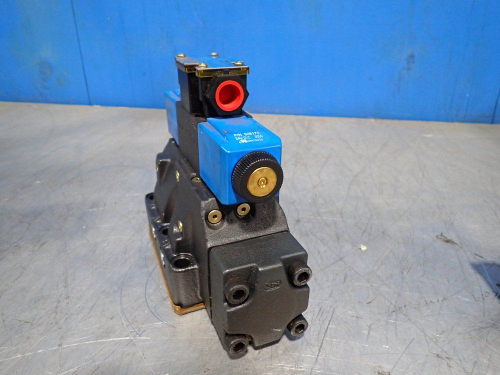 Eaton Vickers 5000 Psi Directional Control Valve - Dg5v-8-h-2c-m-ftwl-h-10