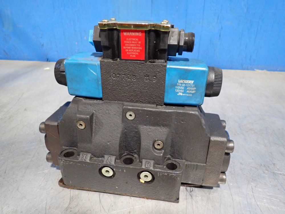 Vickers 3000 Psi Directional Control Valve - Dg5s-8-2n-m-fpa5wl-b5-30