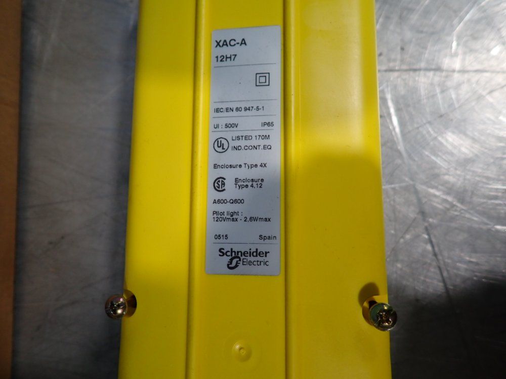 Schneider Electric Harmony Pendant Station Enclosure - Xac-a12h7