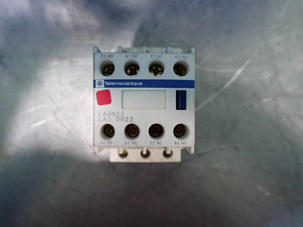 Schneider Electric Industrial Control Relays - Cad72req3828g5