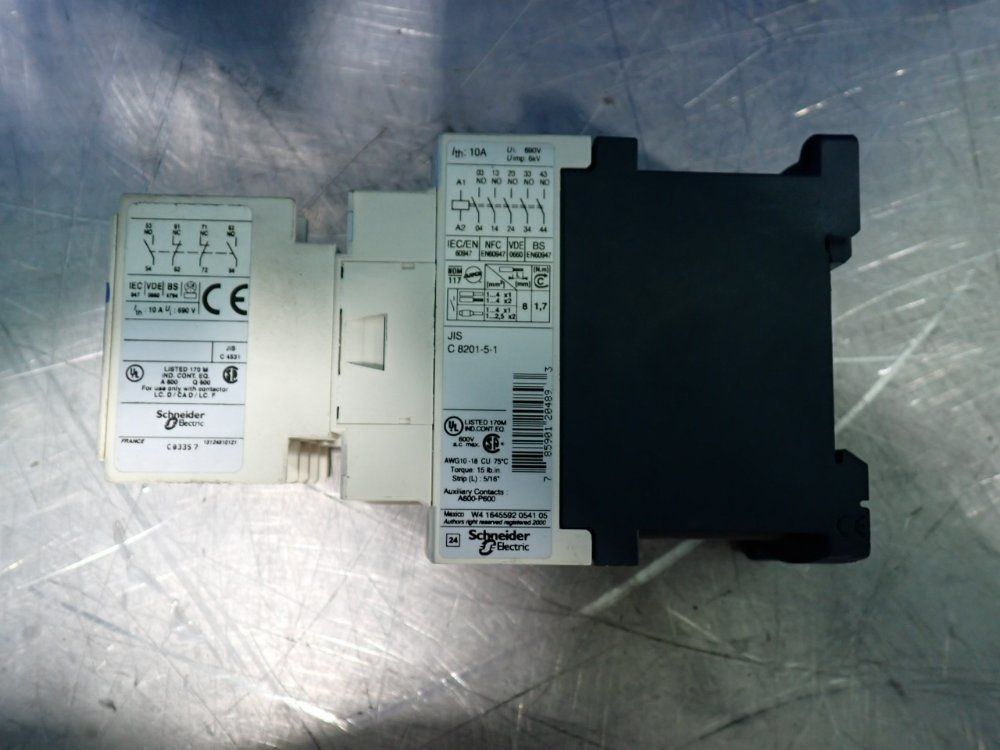 Schneider Electric Industrial Control Relays - Cad72req3828g5