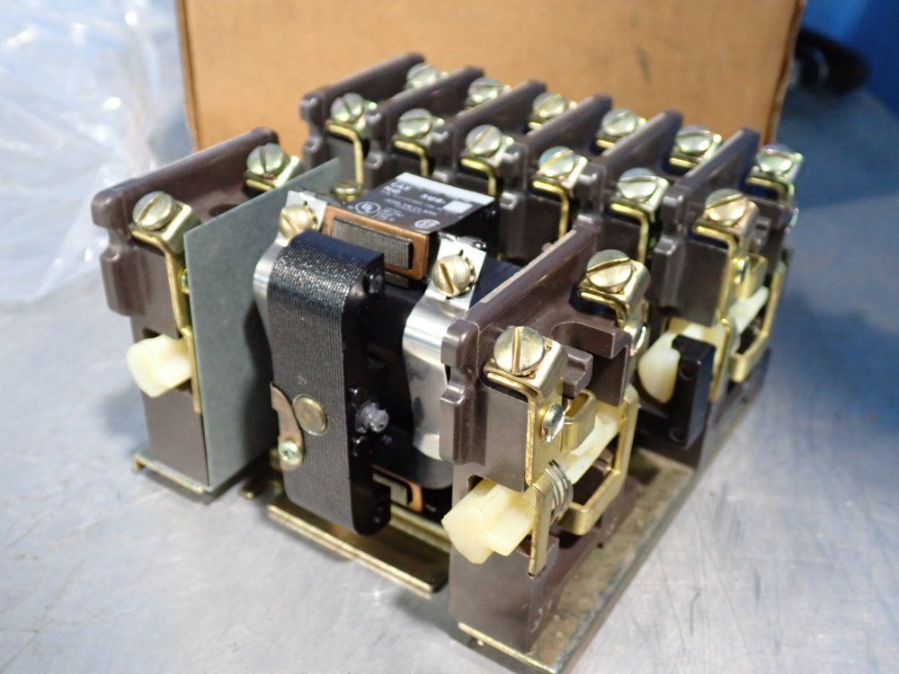 Joslyn Clark Controls Bulletin 7305 Type Pm Control Relays - 5u8-76