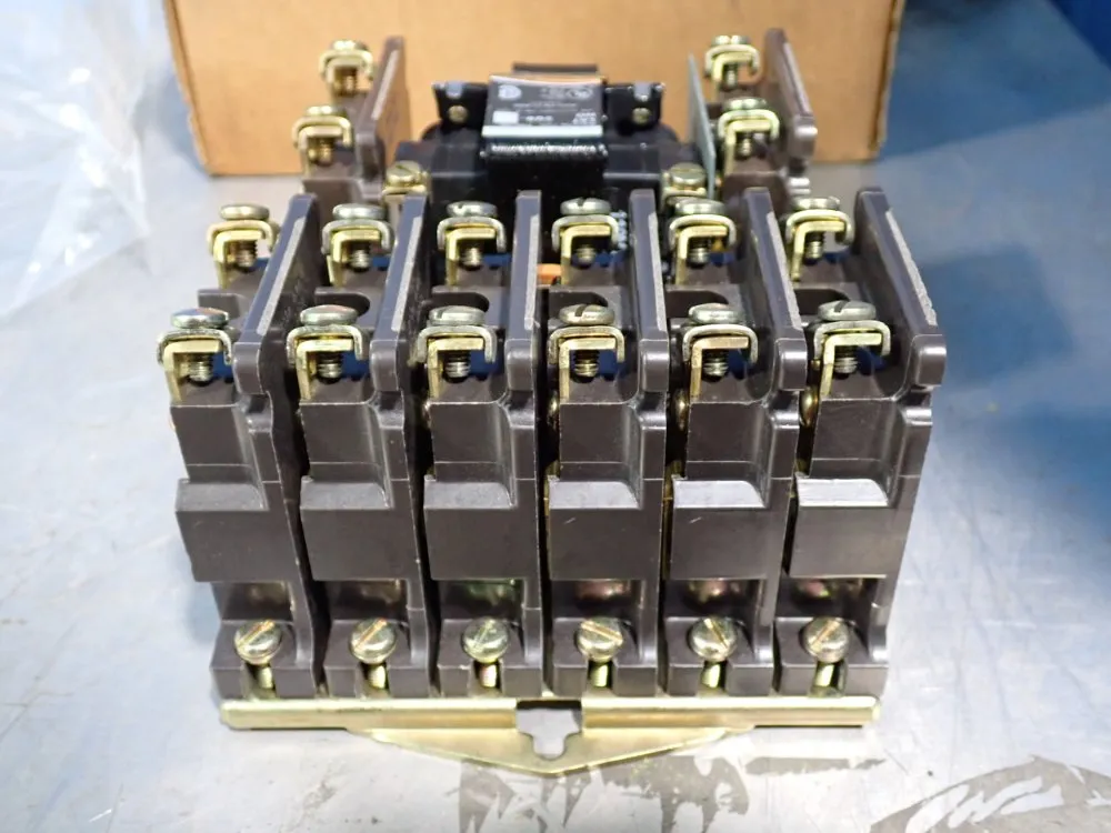 Joslyn Clark Controls Bulletin 7305 Type Pm Control Relays - 5u8-76
