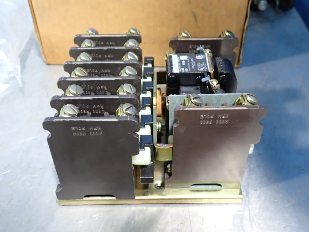Joslyn Clark Controls Bulletin 7305 Type Pm Control Relays - 5u8-76