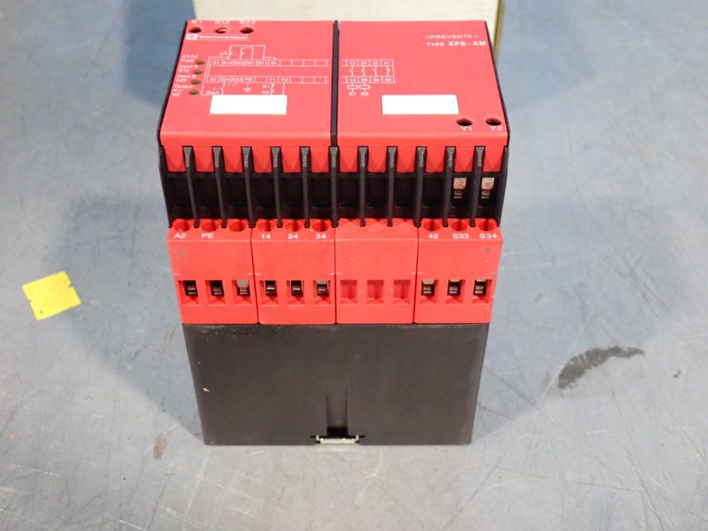 Telemecanique Monitoring Devices For Emergency Stop - Xpsam3440