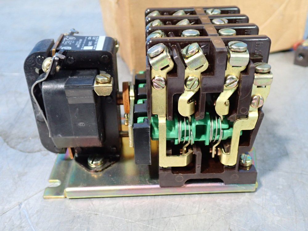 Joslyn Clark Controls Bulletin 7305 Type Pmf Control Relay - 5uf8-76