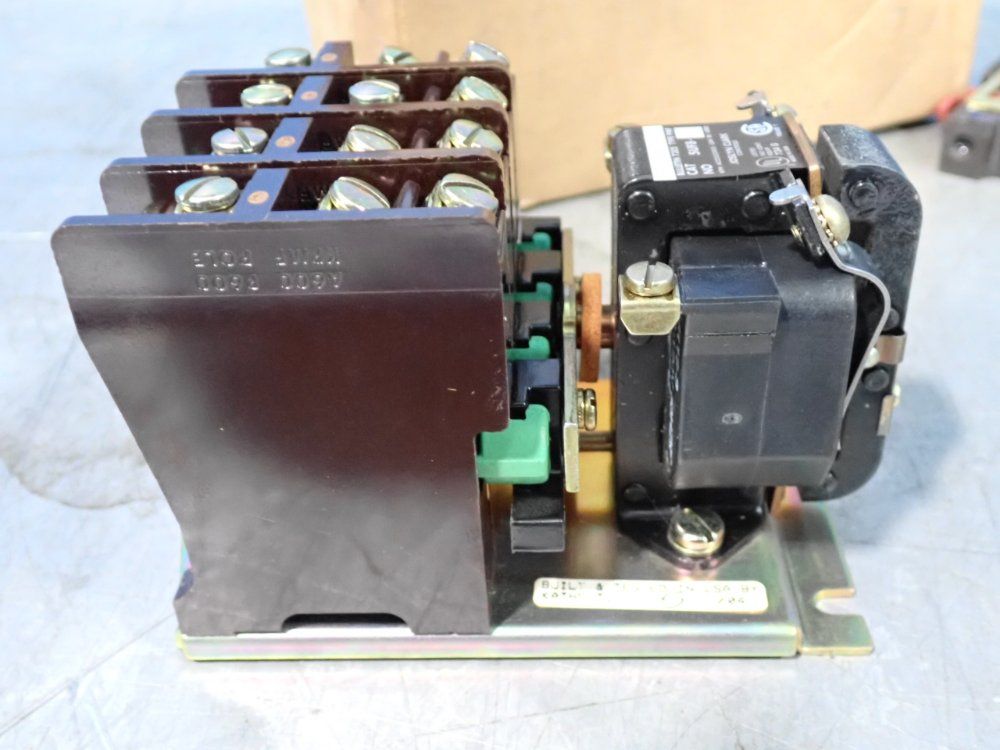 Joslyn Clark Controls Bulletin 7305 Type Pmf Control Relay - 5uf8-76