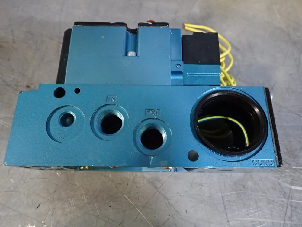 Mac 150 Psi Pneumatic Solenoid Valve - 82a-ac-cka-tm-daa6-1da