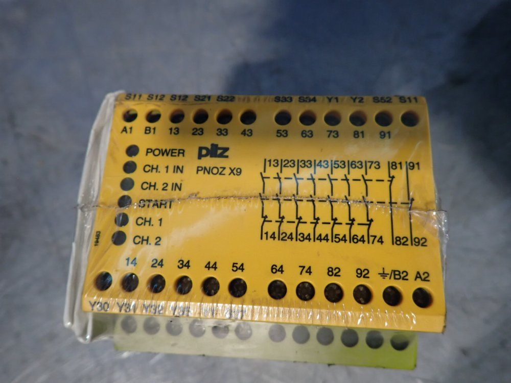 Pilz Safety Relay - Pnoz-x9-100-120vac/24vdc