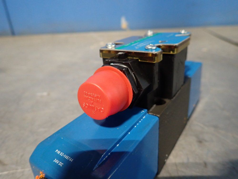 Vickers Directional Control Valve - Dg4v-3s-2n-m-fpa5wl-b5-60