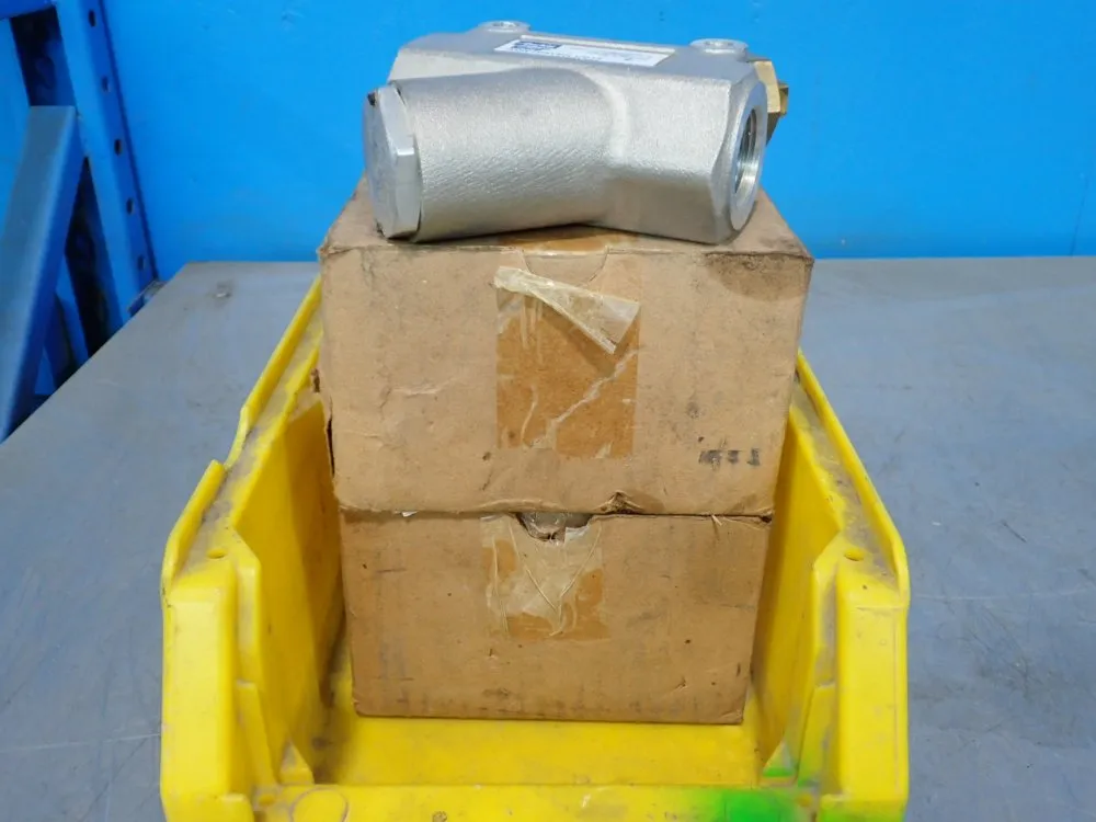 Parker 250 Psig Air / 500 Psi Hydraulic Flow Control Valves - 03250100