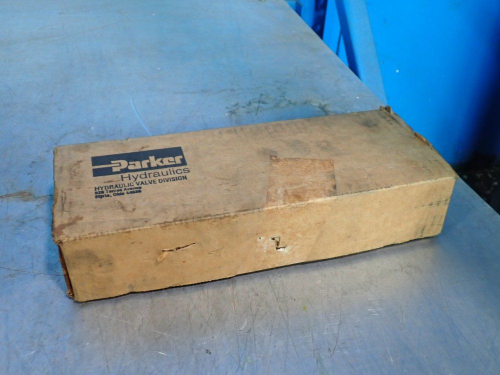 Parker 5000 Psi Hydraulic Directional Control Valve - D1vw004cnycf6 82