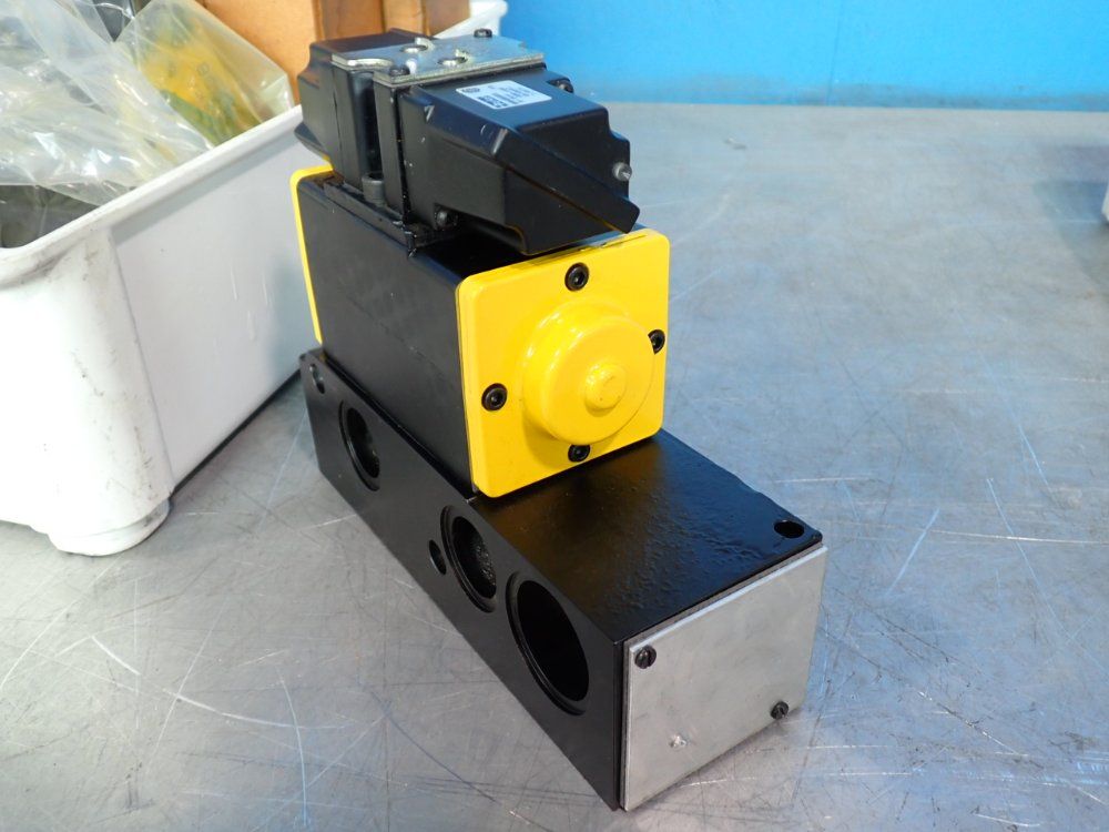 Parker 150 Psi Directional Control Valve - Hhb4085001l