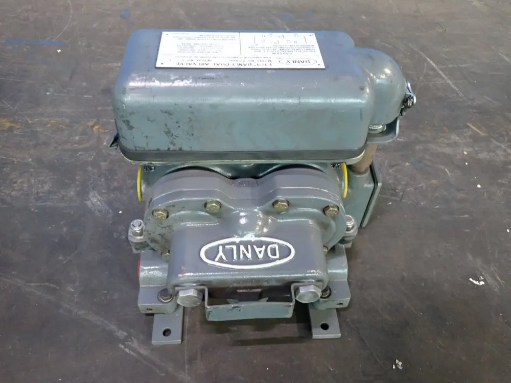 Danly Dual Air Valve - 2545g
