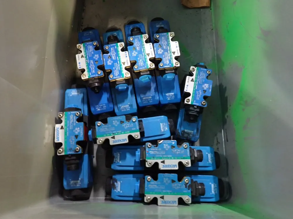Eaton, Vickers Hydraulic Control Valve