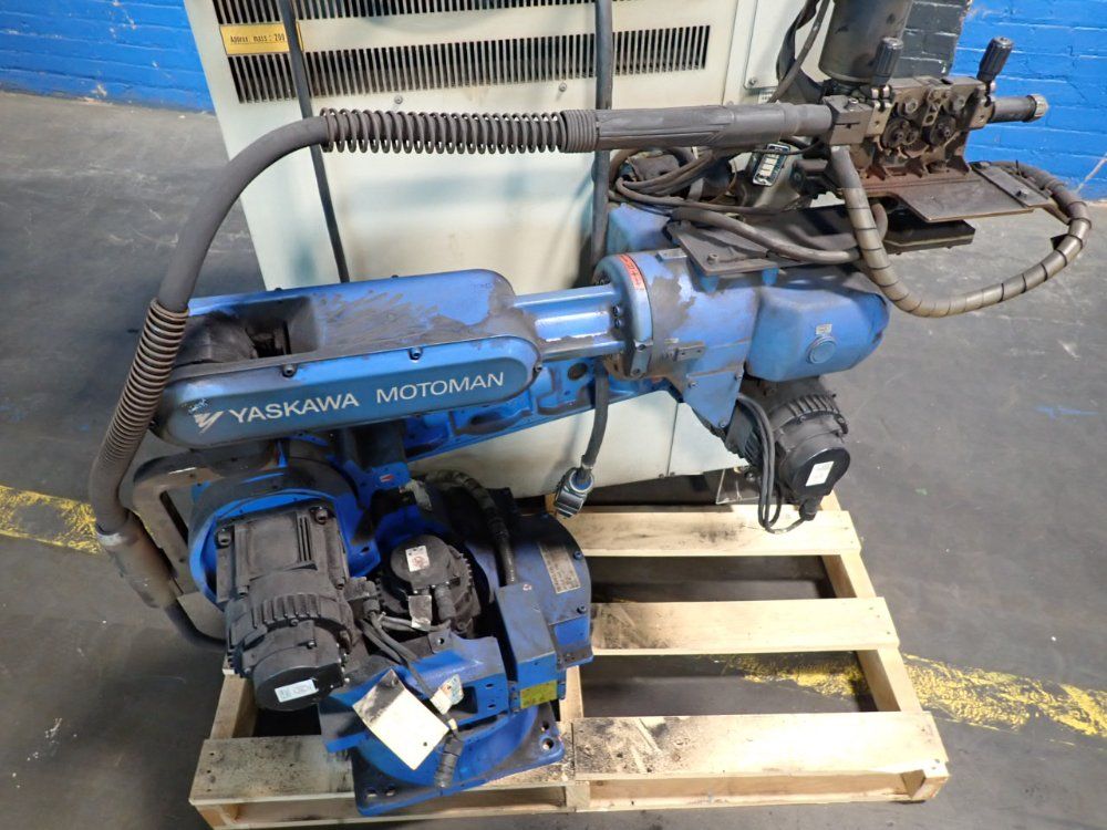 Yaskawa Motoman Robot - Mh6
