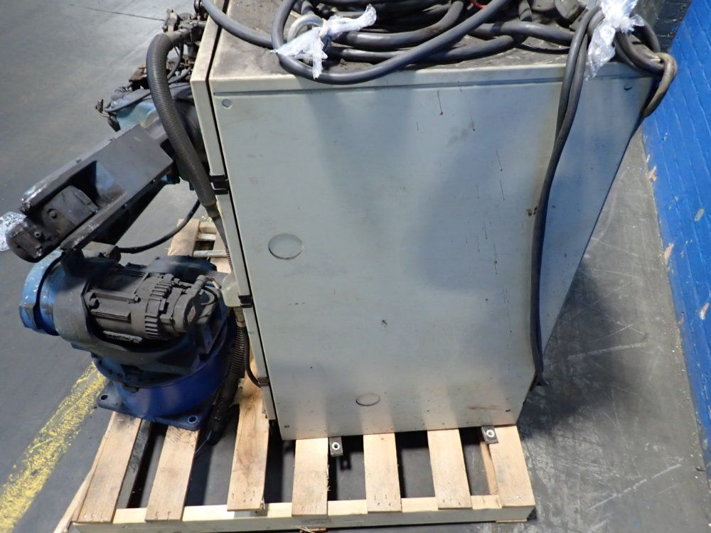 Yaskawa Motoman Robot - Mh6