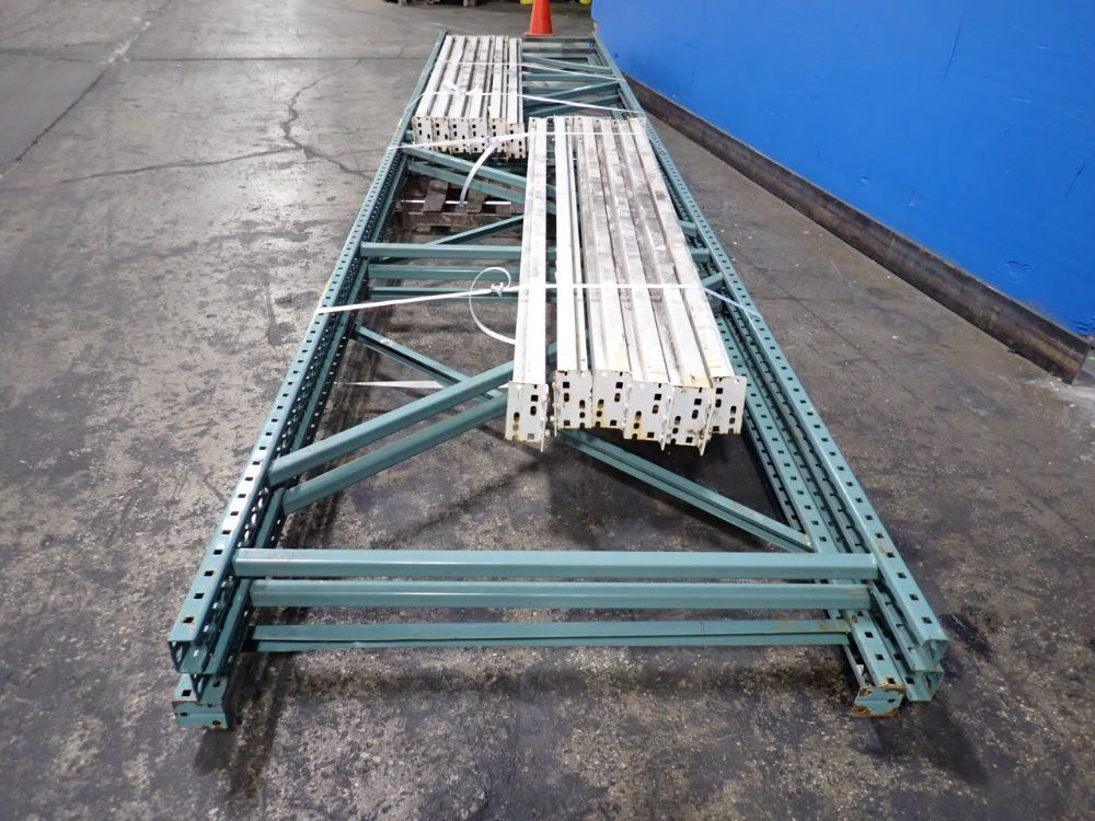 Pallet Racking - Teardrop