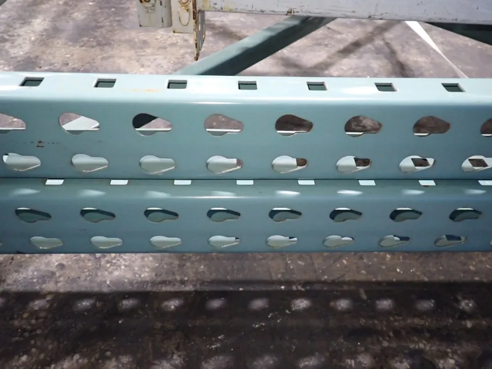 Pallet Racking - Teardrop
