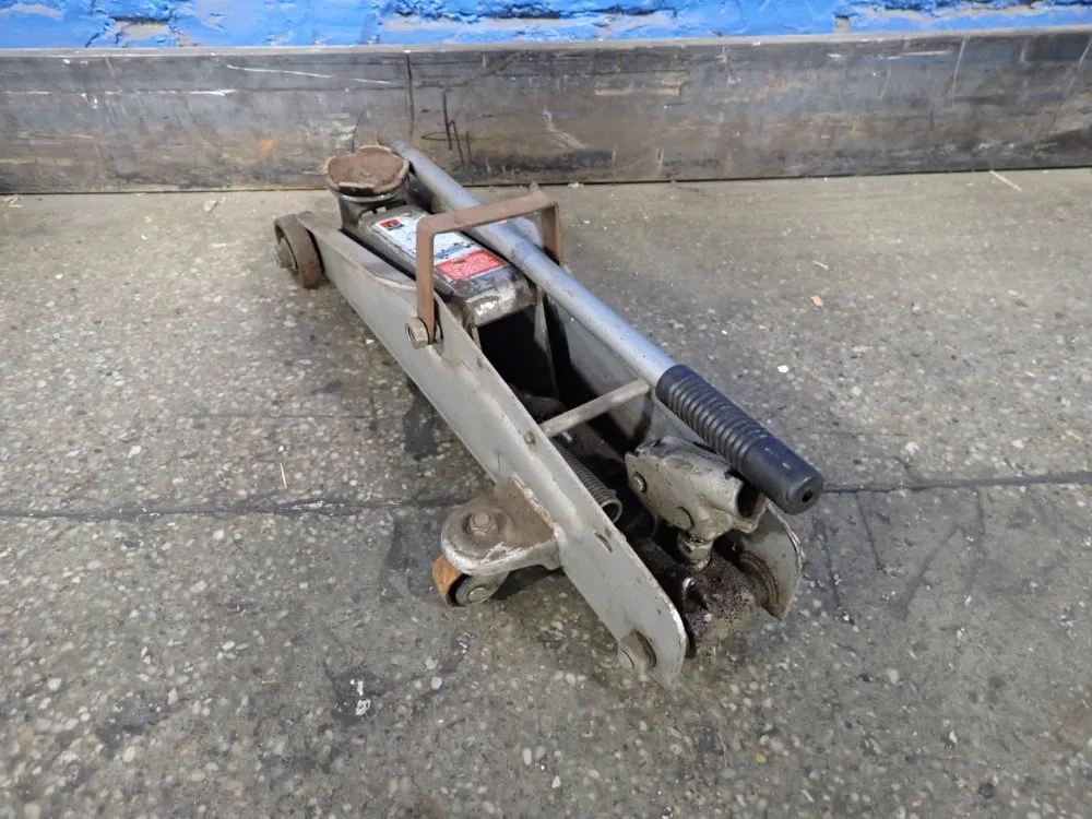 Pro Lift 4000 Lbs Hydraulic Floor Jack - F275