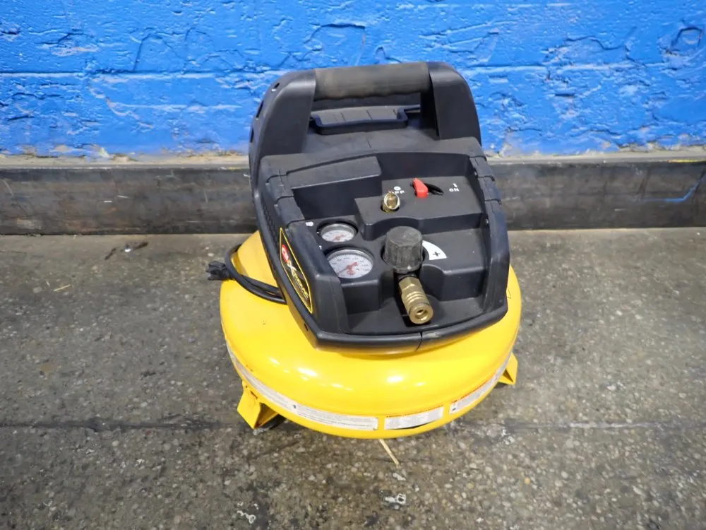 Campbell Hausfeld 4 Gal Air Compressor - Fp210001