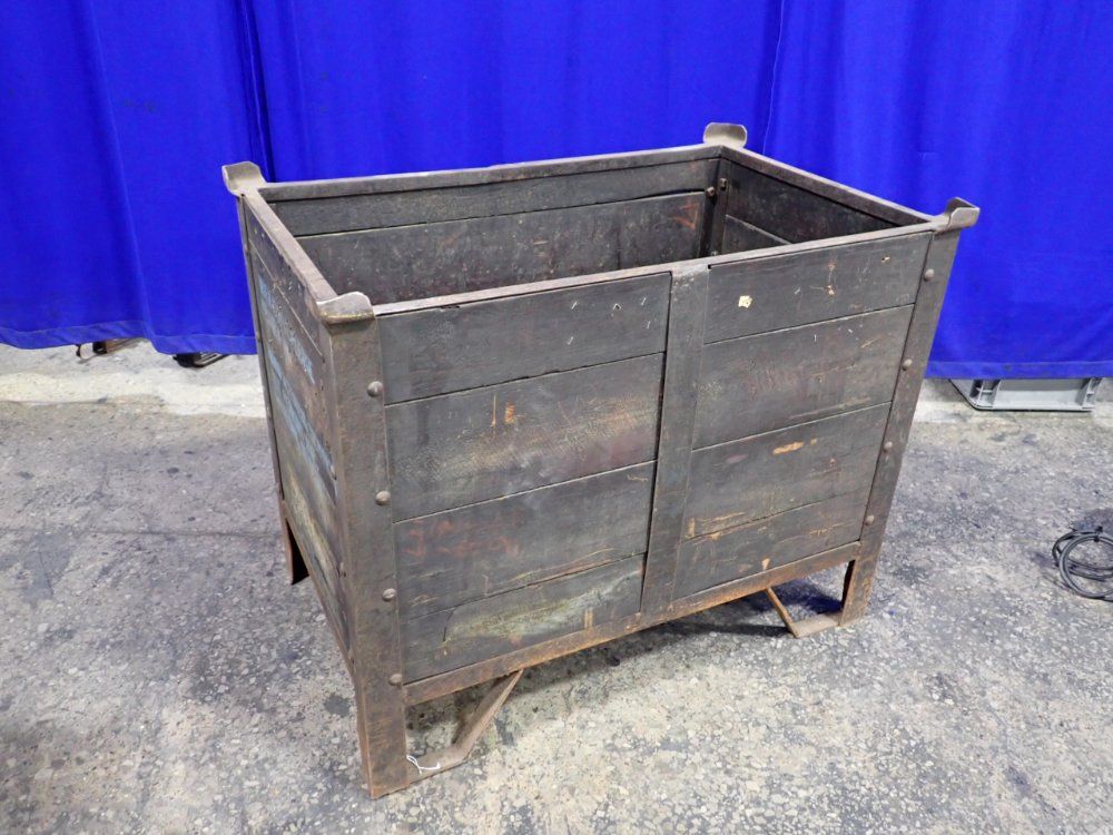 40" X 24" X 26" Wooden Crate