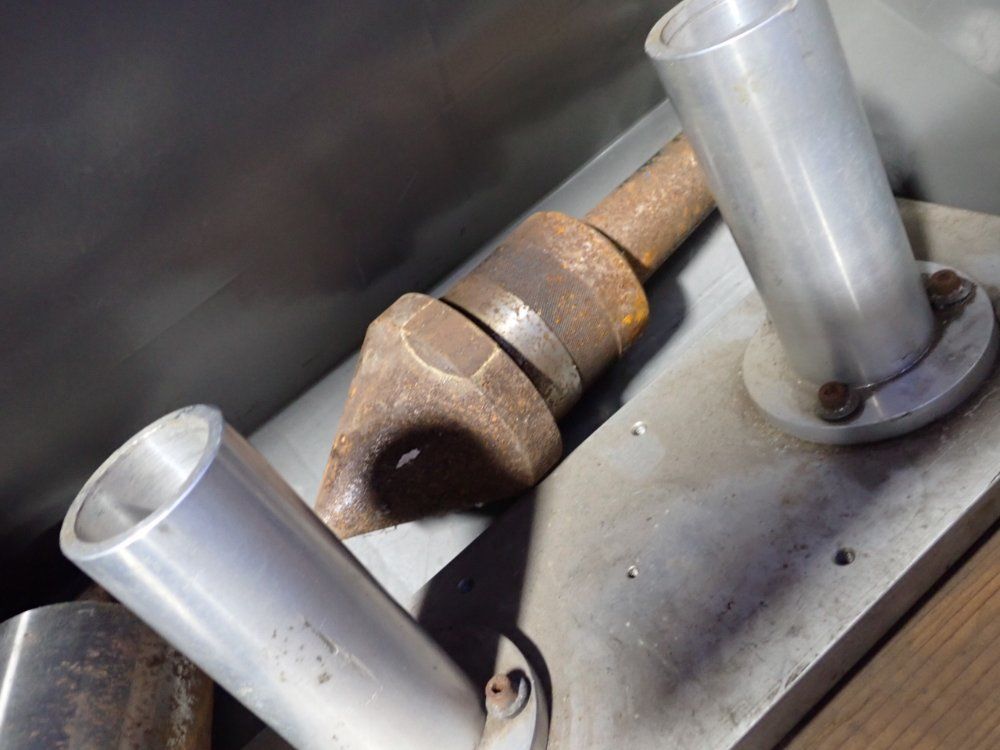 Live Center W/ Holder