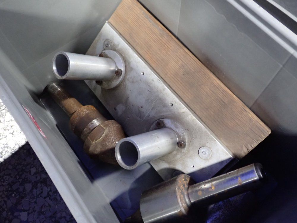 Live Center W/ Holder