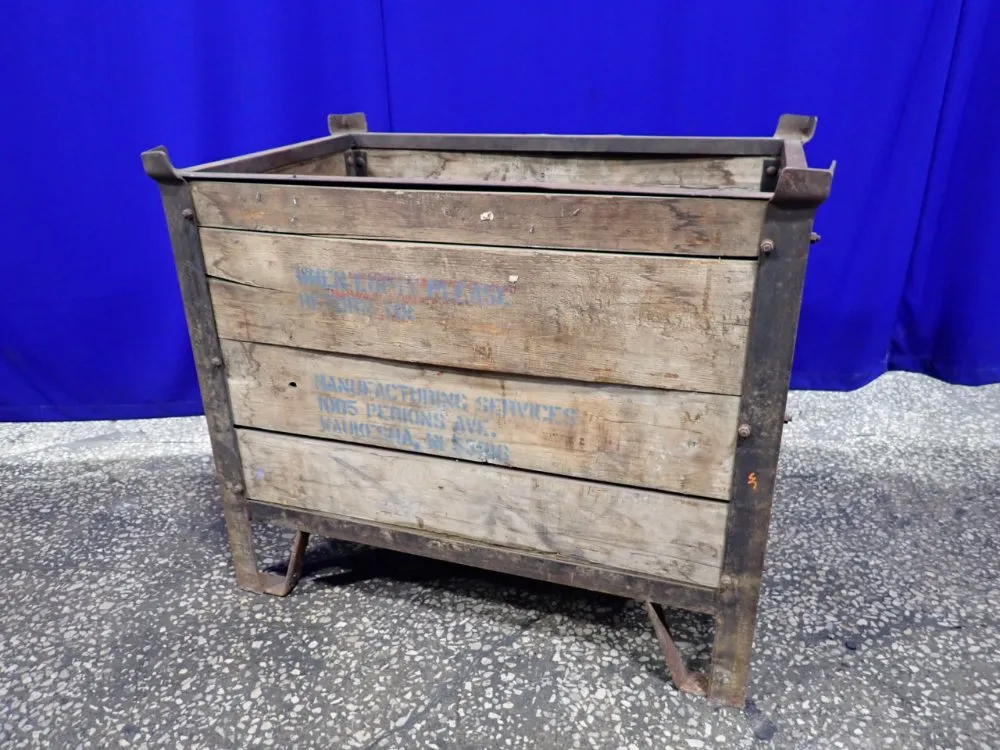 40" X 24" X 26" Wooden Crate