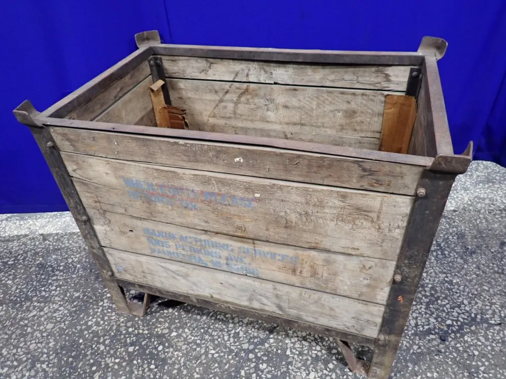 40" X 24" X 26" Wooden Crate