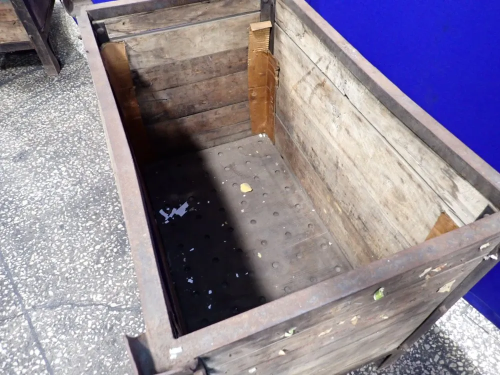 40" X 24" X 26" Wooden Crate