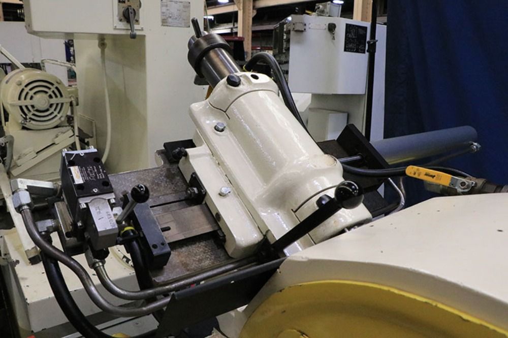 Cincinnati Centerless Grinder - No. 2 Om