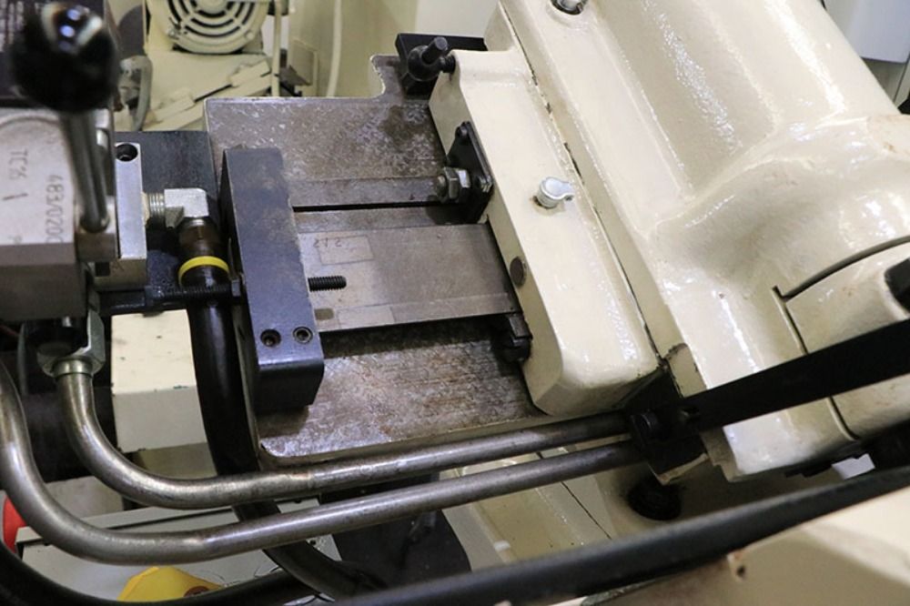 Cincinnati Centerless Grinder - No. 2 Om