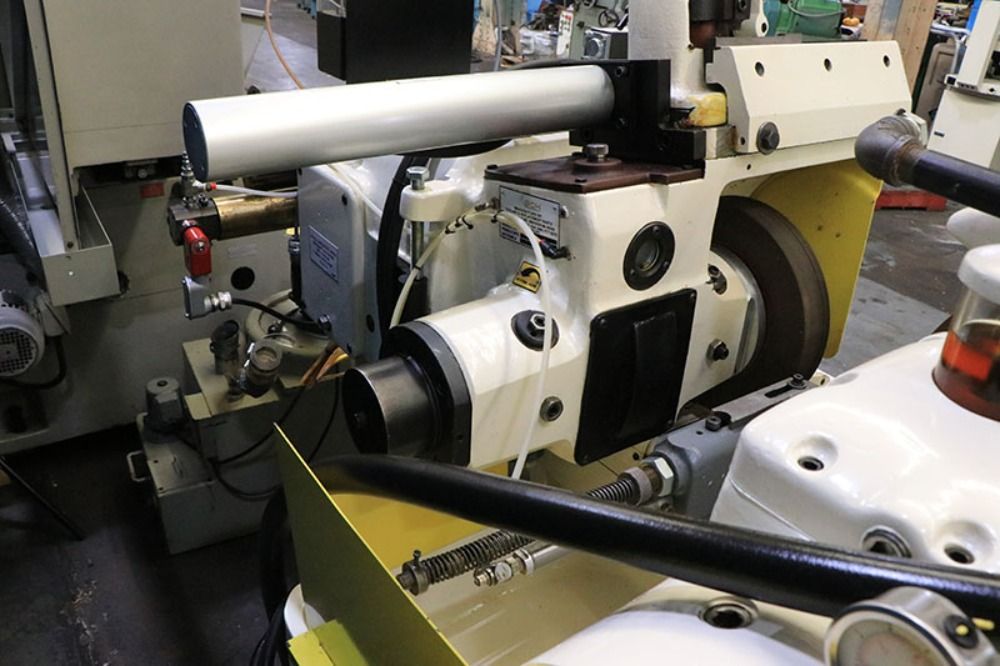 Cincinnati Centerless Grinder - No. 2 Om