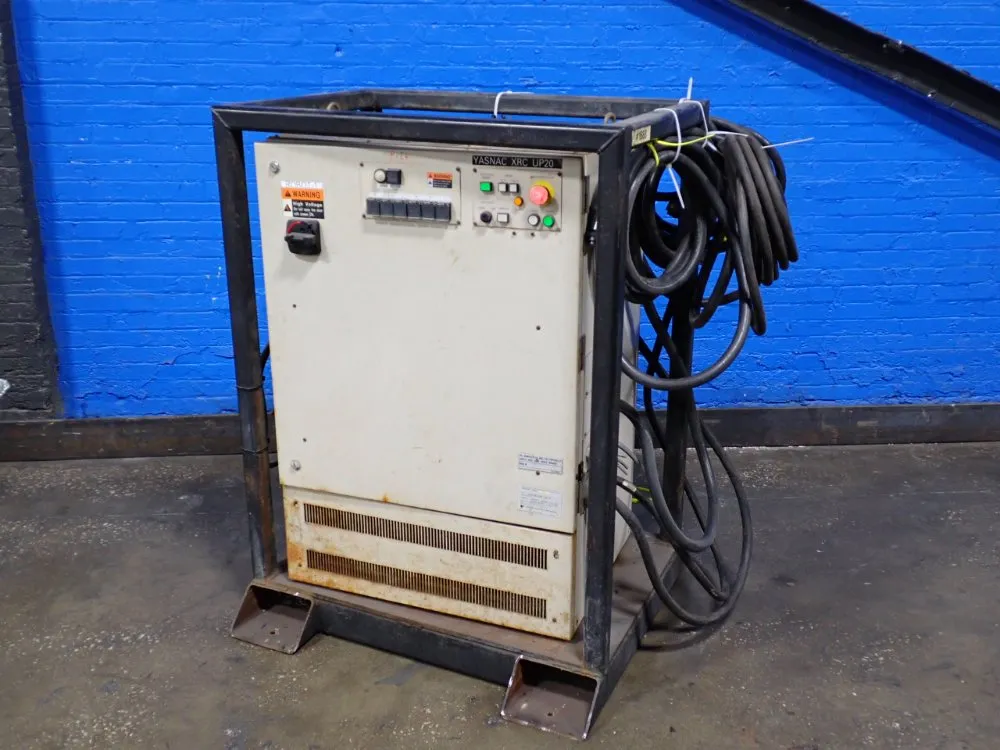 Yaskawa Electric Corporation Robot Controller Panel - Yasnac-xrc-up20