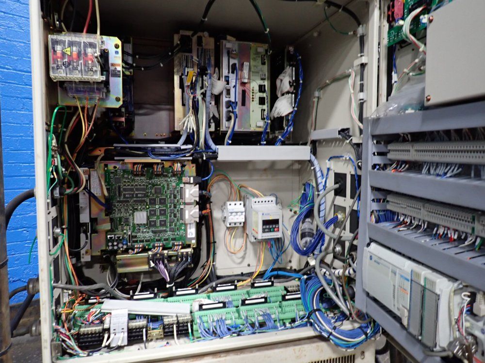 Yaskawa Electric Corporation Robot Controller Panel - Yasnac-xrc-up20