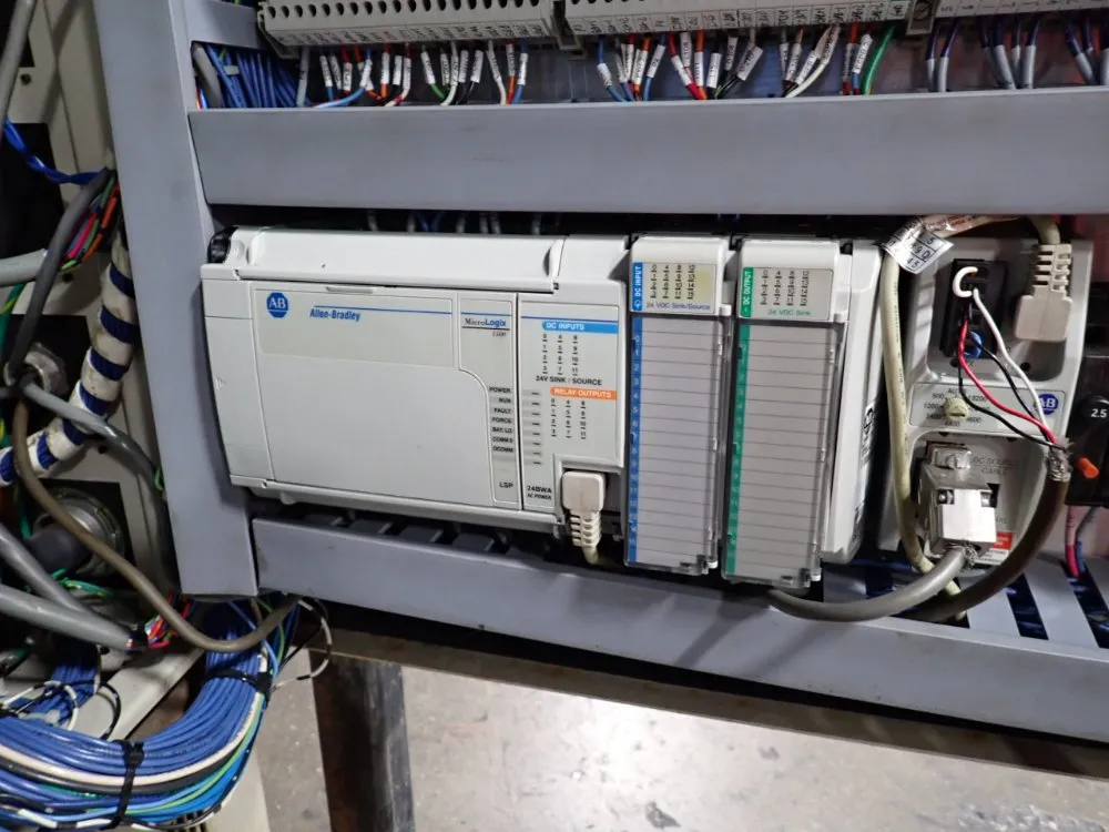 Yaskawa Electric Corporation Robot Controller Panel - Yasnac-xrc-up20