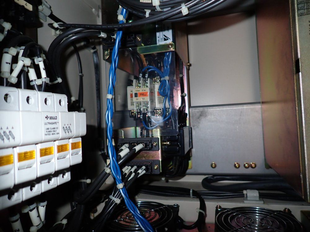 Yaskawa Electric Corporation Robot Controller Panel - Yasnac-xrc-up20