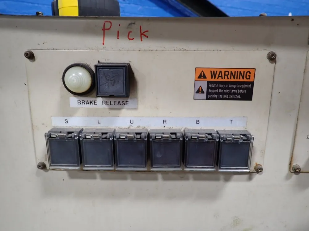 Yaskawa Electric Corporation Robot Controller Panel - Yasnac-xrc-up20