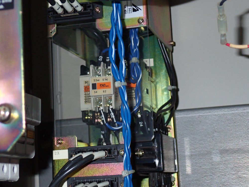 Yaskawa Electric Corporation Robot Controller Panel - Yasnac-xrc-up20