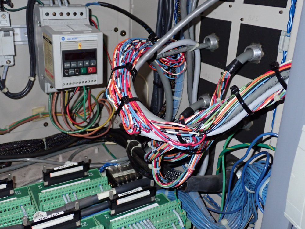 Yaskawa Electric Corporation Robot Controller Panel - Yasnac-xrc-up20