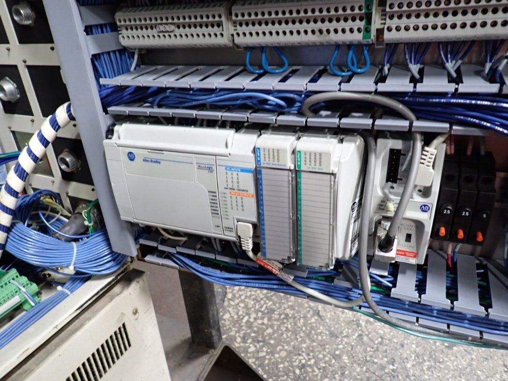 Yaskawa Electric Corporation Robot Controller Panel - Yasnac-xrc-up20
