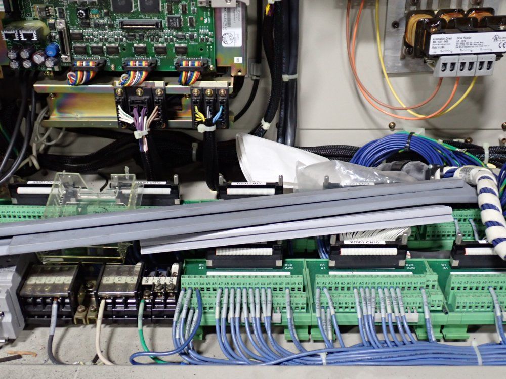 Yaskawa Electric Corporation Robot Controller Panel - Yasnac-xrc-up20