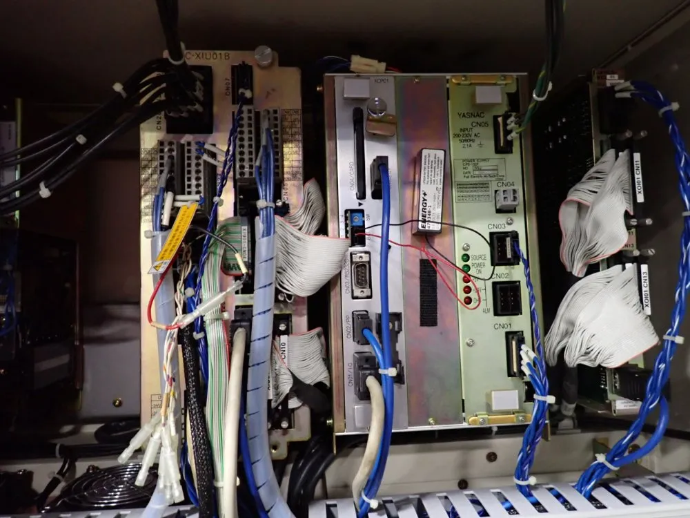 Yaskawa Electric Corporation Robot Controller Panel - Yasnac-xrc-up20