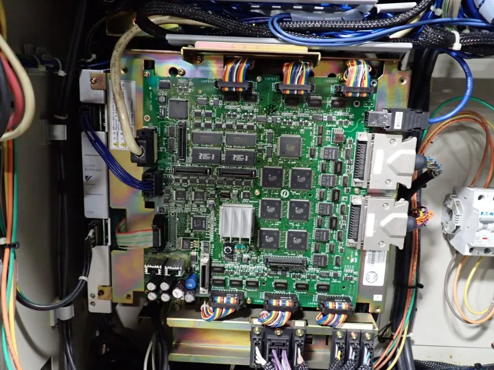 Yaskawa Electric Corporation Robot Controller Panel - Yasnac-xrc-up20