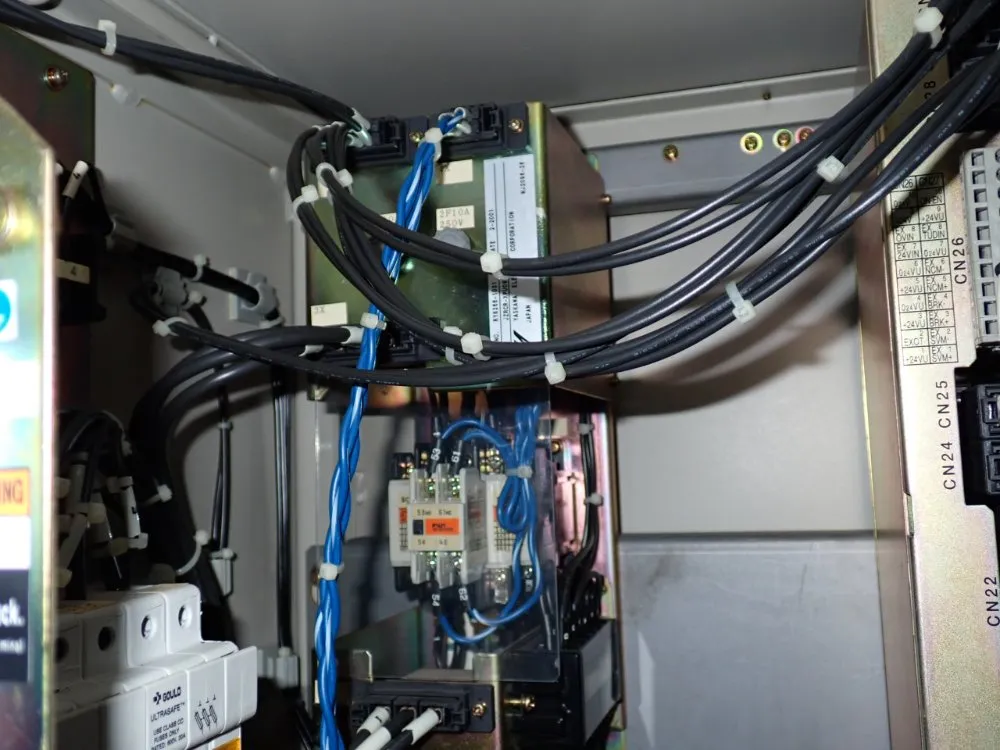 Yaskawa Electric Corporation Robot Controller Panel - Yasnac-xrc-up20